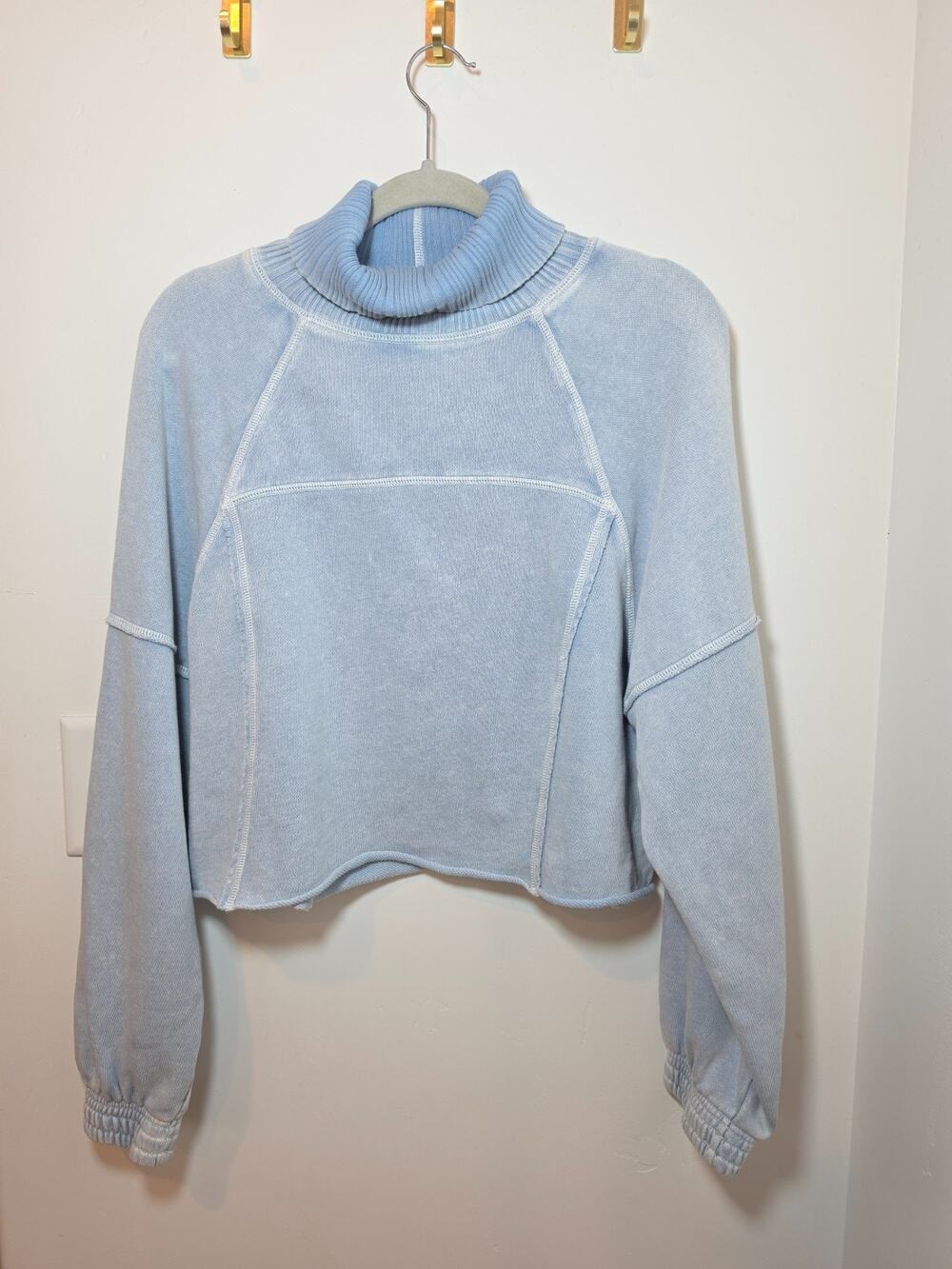 Aerie Oversized Cropped Sweatshirt Small Turtleneck Sky Blue Long Sleeve